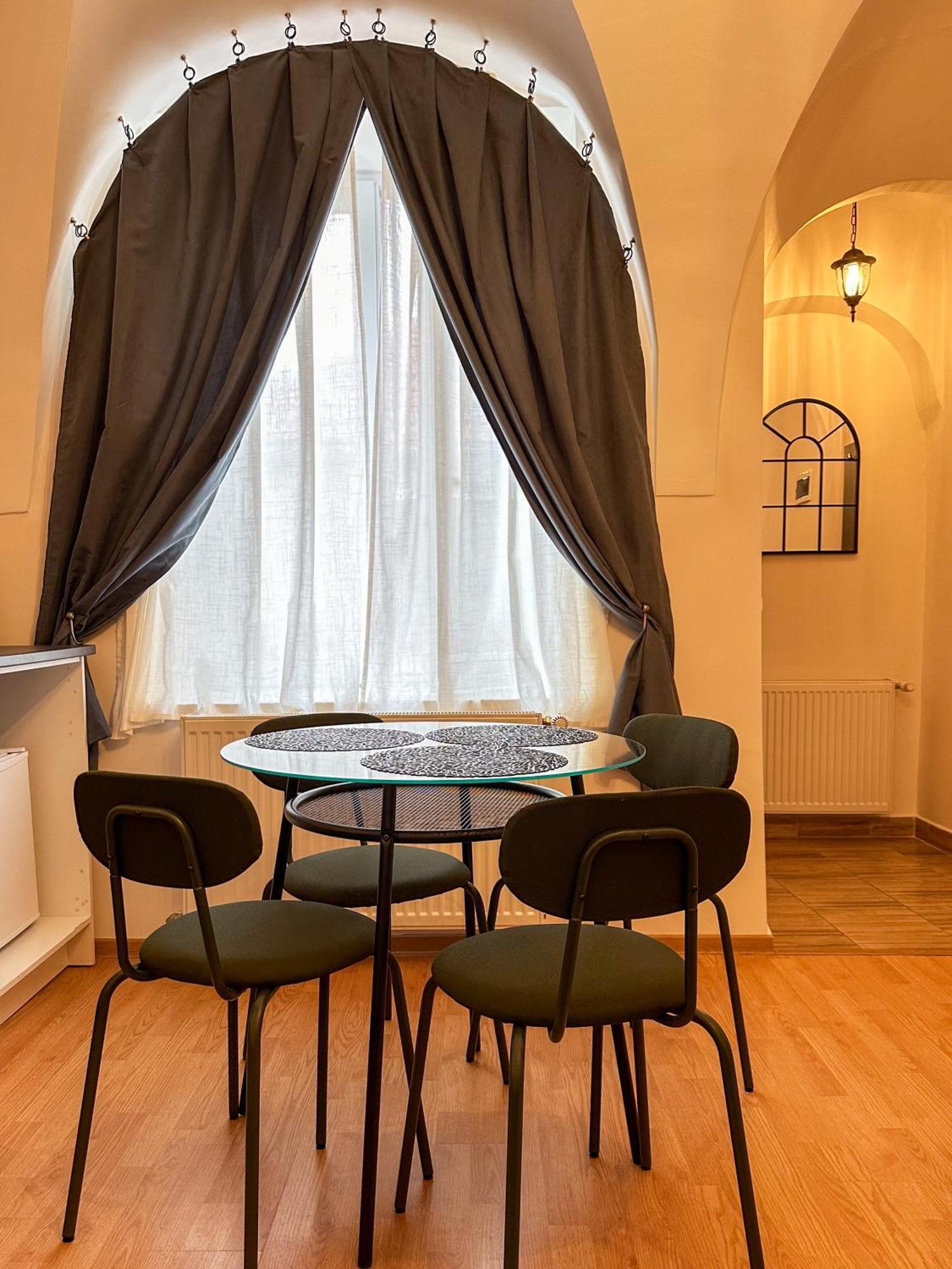 Serenity House Apartments Sybin Zewnętrze zdjęcie
