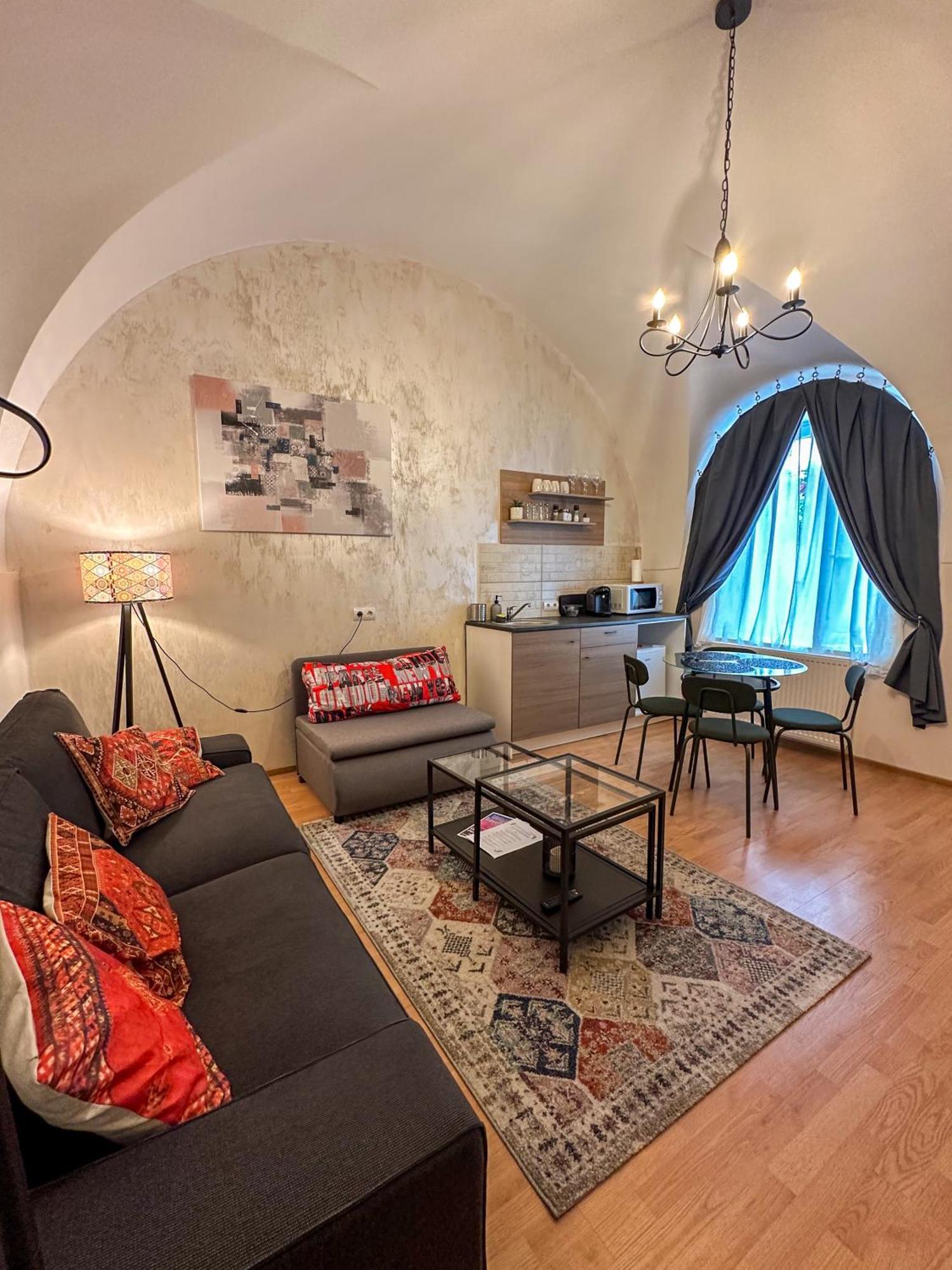 Serenity House Apartments Sybin Zewnętrze zdjęcie