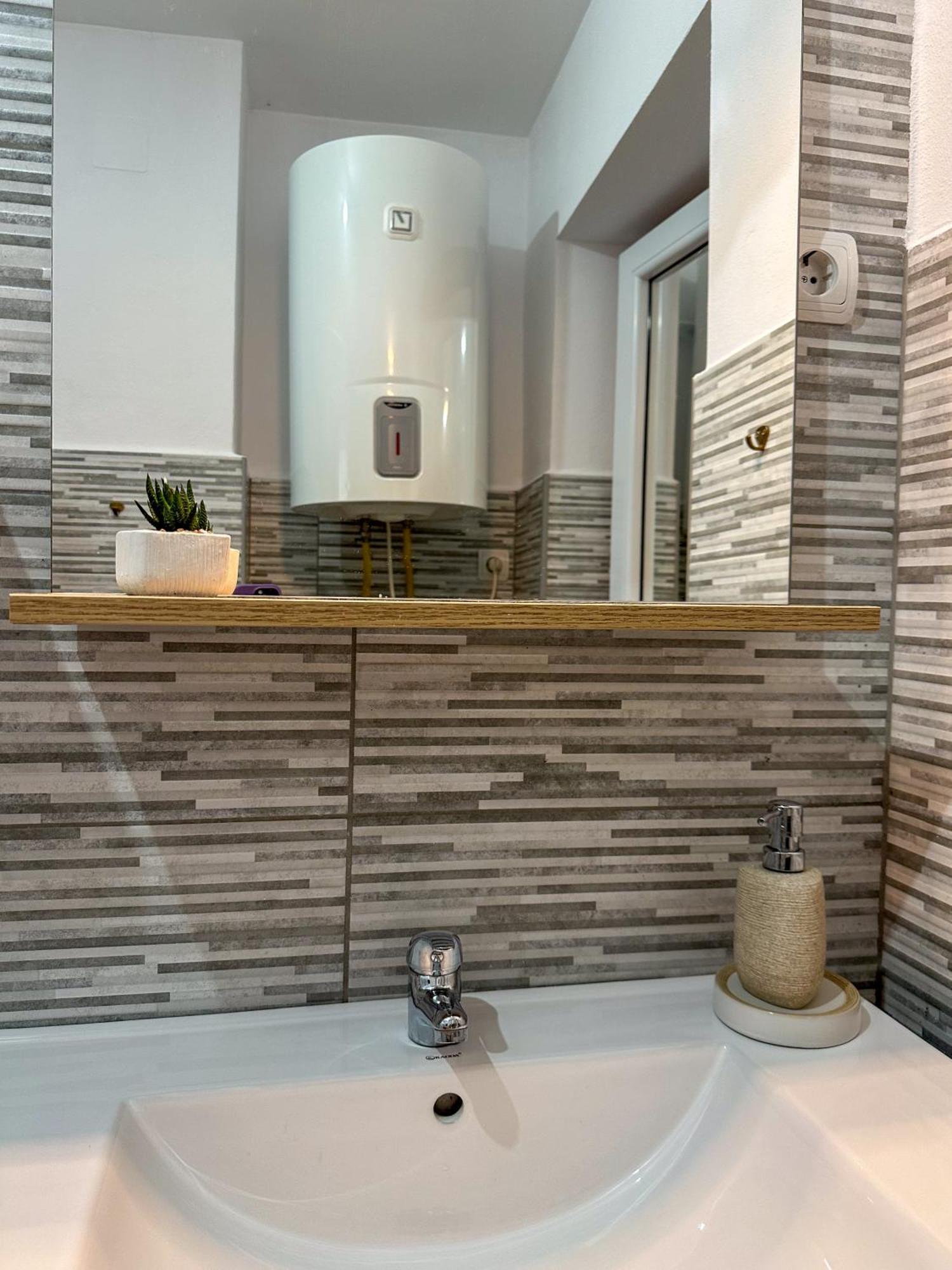 Serenity House Apartments Sybin Pokój zdjęcie