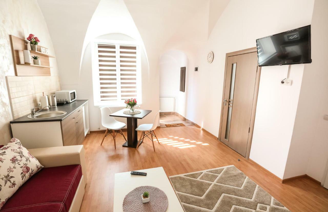 Serenity House Apartments Sybin Zewnętrze zdjęcie