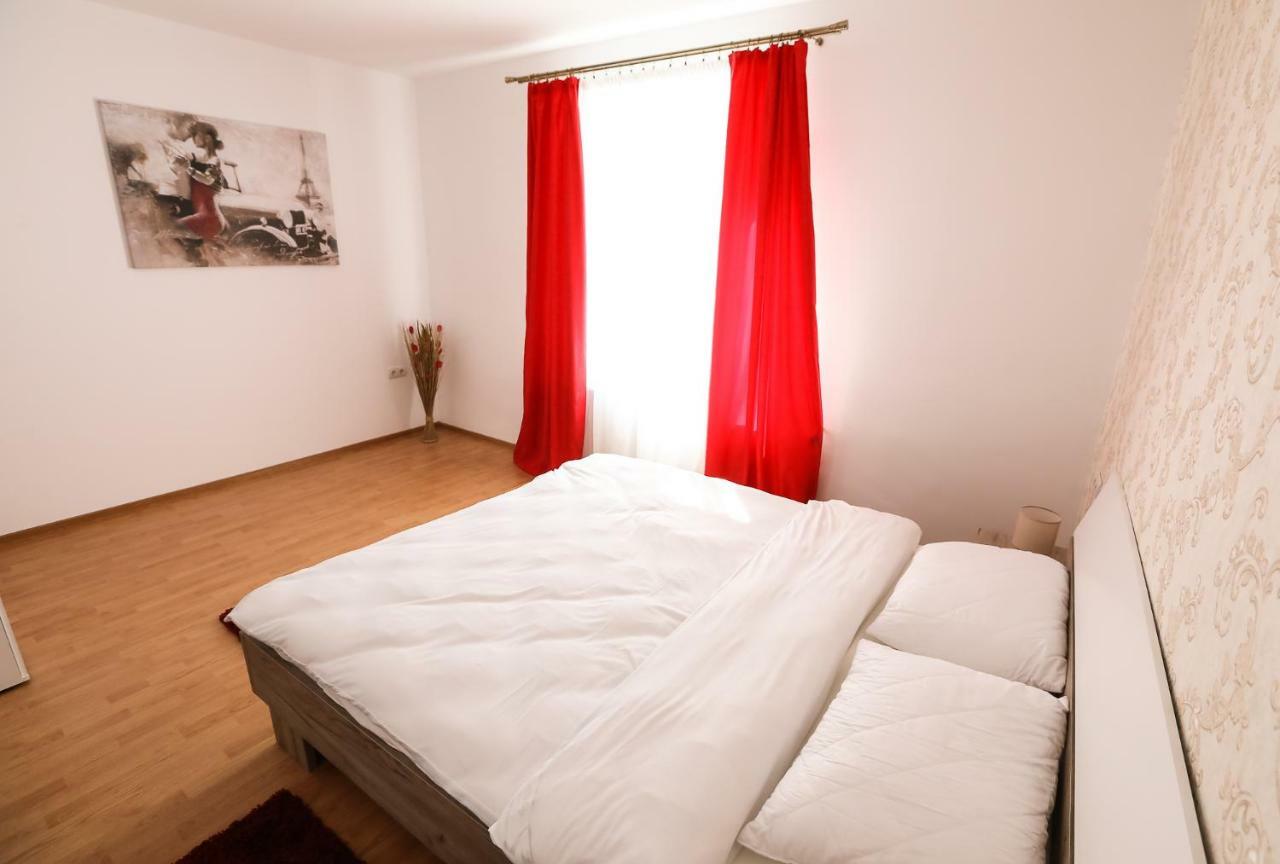 Serenity House Apartments Sybin Zewnętrze zdjęcie