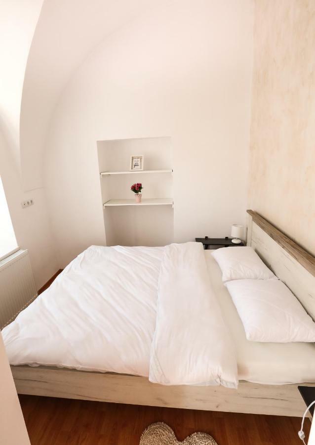 Serenity House Apartments Sybin Zewnętrze zdjęcie